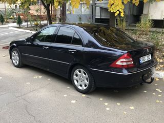 Mercedes C Class foto 6