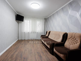 Apartament cu 2 camere, 43 m², Botanica, Chișinău foto 2