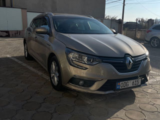 Renault Megane foto 2