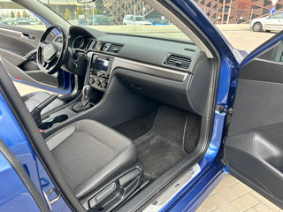 Volkswagen Passat foto 8