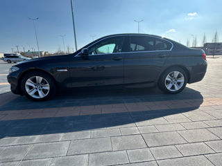 BMW 5 Series foto 3