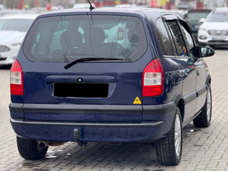 Opel Zafira foto 3