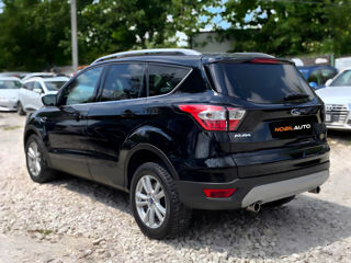 Ford Kuga foto 4