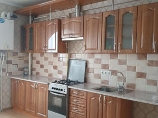 Apartament cu 2 camere, 66 m², Botanica, Chișinău foto 4