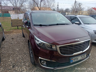 KIA Carnival foto 5