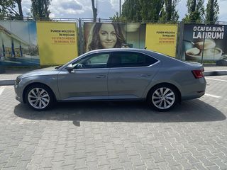 Skoda Superb foto 5