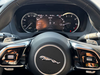 Jaguar XE фото 2
