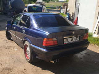 BMW 3 Series foto 2