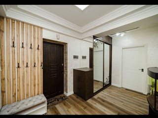 Apartament cu 2 camere, 72 m², Buiucani, Chișinău foto 3