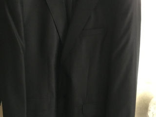 Sacou absolut nou, Zara, sur închis, foarte calitativ, mărimea L-XL, 400 lei. Compoziția: 79% lînă,