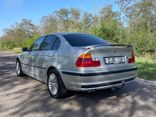 BMW 3 Series foto 5