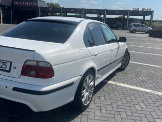 BMW 5 Series foto 5