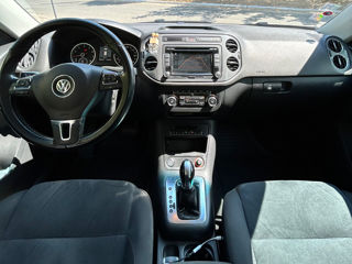 Volkswagen Tiguan foto 2