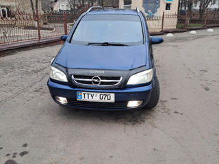 Opel Zafira foto 3