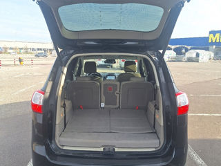 Ford Grand C-MAX foto 1