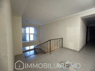 Apartament cu 3 camere, 147 m², Durlești, Chișinău foto 11