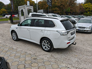 Mitsubishi Outlander foto 8