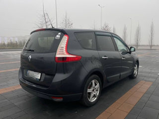 Renault Grand Scenic foto 3