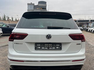 Volkswagen Tiguan foto 4