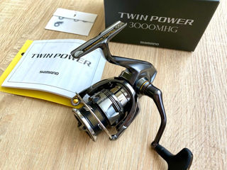 Shimano 24 Twin Power 2500s ,3000MHG ,4000 ,4000PG ЯПОНИЯ foto 4