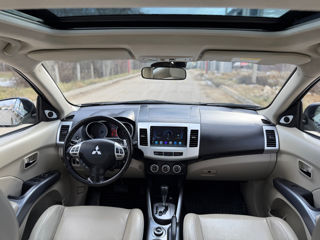 Mitsubishi Outlander foto 18