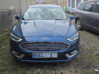 Ford Fusion foto 2