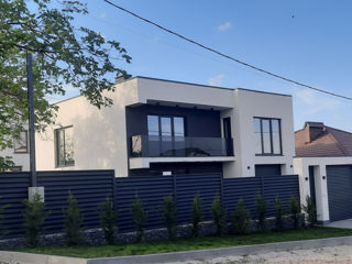 Casa cu acoperiș plat în varianta alba foto 1