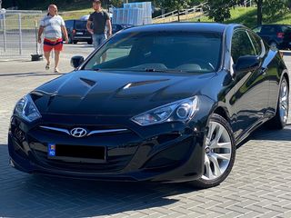 Hyundai Genesis foto 1