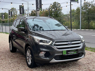 Ford Kuga foto 1