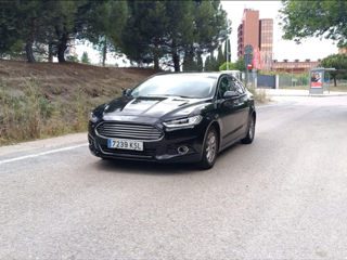 Ford Mondeo foto 1