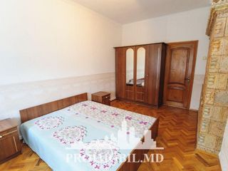 Chirie casă, Centru, Zaikin, 2 nivele, 280 euro! foto 4