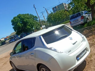 Nissan Leaf фото 5
