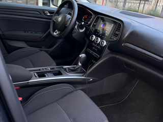 Renault Megane фото 3