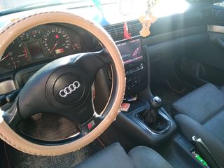 Audi A4 foto 1