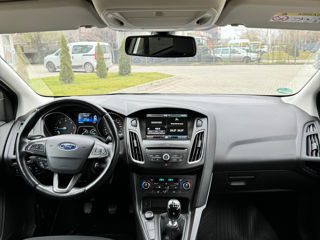 Ford Focus foto 8