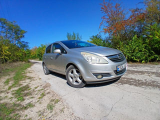 Opel Corsa foto 1