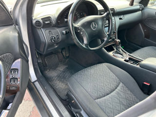 Mercedes C-Class foto 7