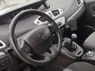 Renault Scenic foto 2