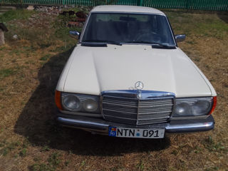 Mercedes Series (W123)