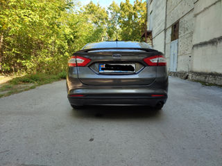 Ford Fusion foto 6