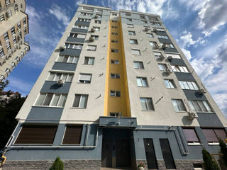 Apartament cu 2 camere, 72 m², Buiucani, Chișinău