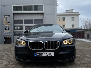 BMW 7 Series foto 1