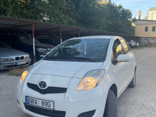 Toyota Yaris foto 1