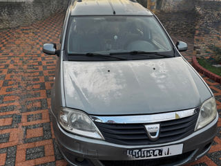 Dacia Logan foto 2