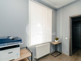 Oficiu cu o suprafață de 60 mp, Centru, 1400 € ! foto 9