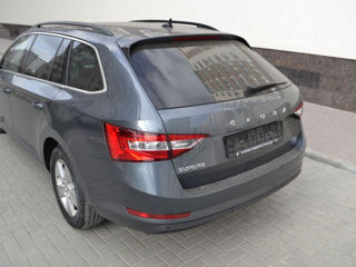 Skoda Superb foto 3