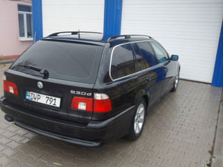 BMW 5 Series foto 3