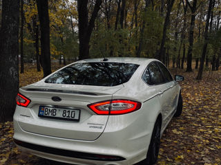 Ford Fusion foto 3