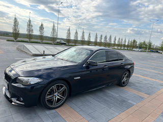 BMW 5 Series foto 3