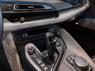 BMW i8 foto 8